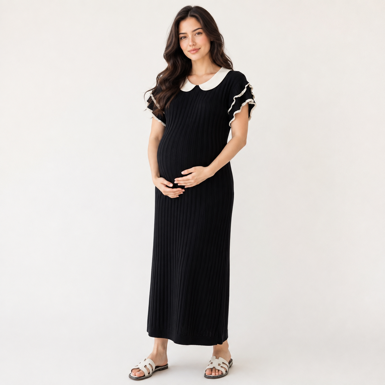Vestido de Maternidad Largo Negro Tejido con Cuello en Contraste