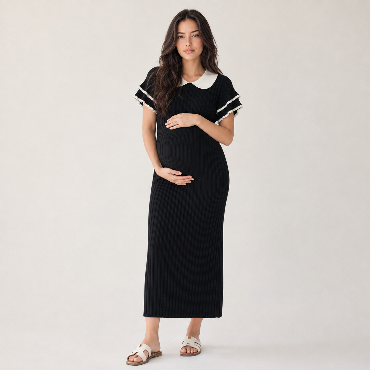 Vestido de Maternidad Largo Negro Tejido con Cuello en Contraste