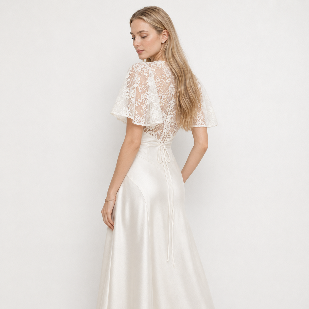 Vestido Largo Marfil con Encaje