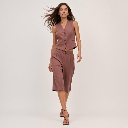 Conjunto Sastre de Mujer con Chaleco y Bermuda